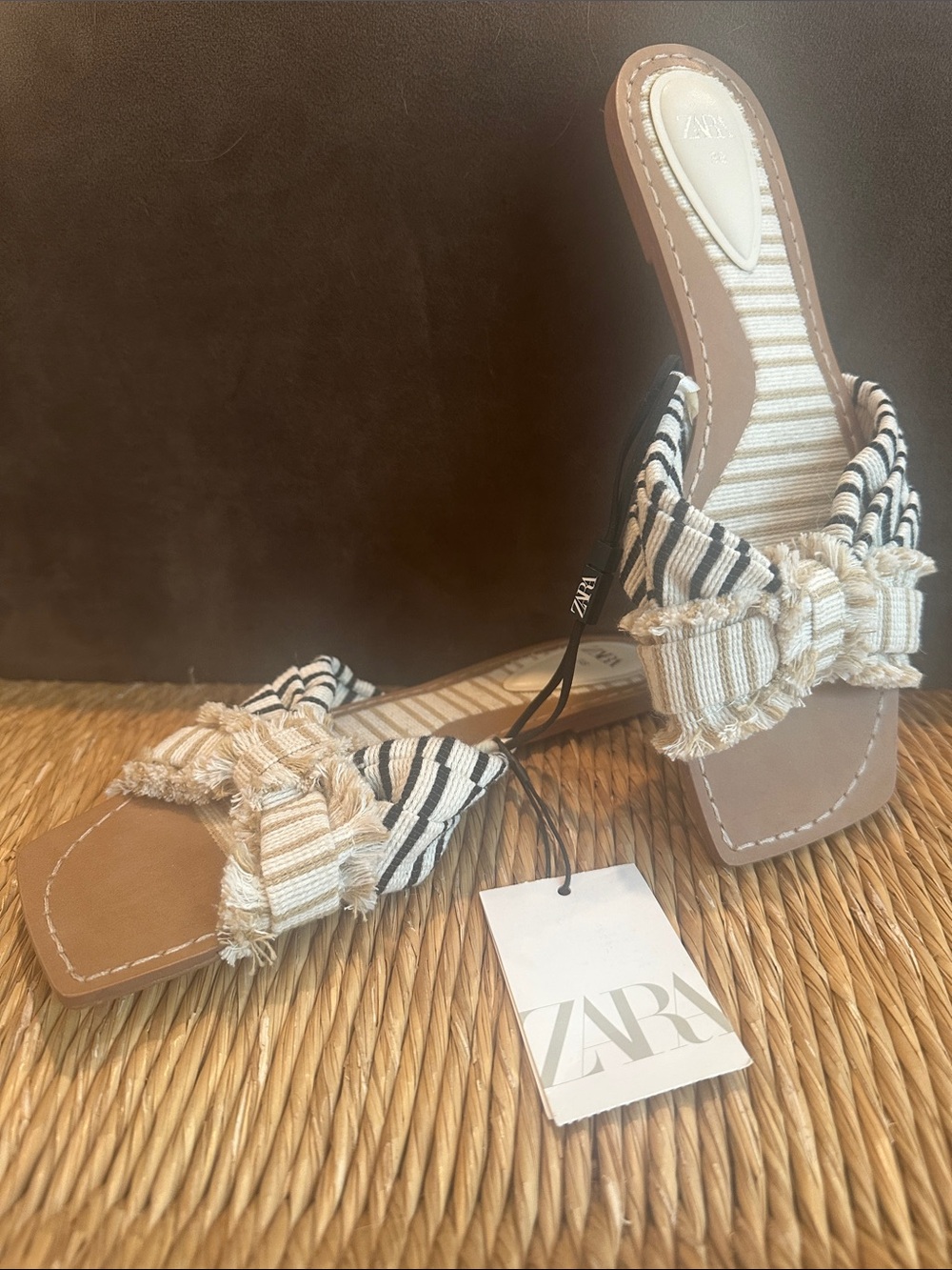 ZARA Beige and Black Striped Bow Slide Sandals with Frayed Trim size 38/7.5